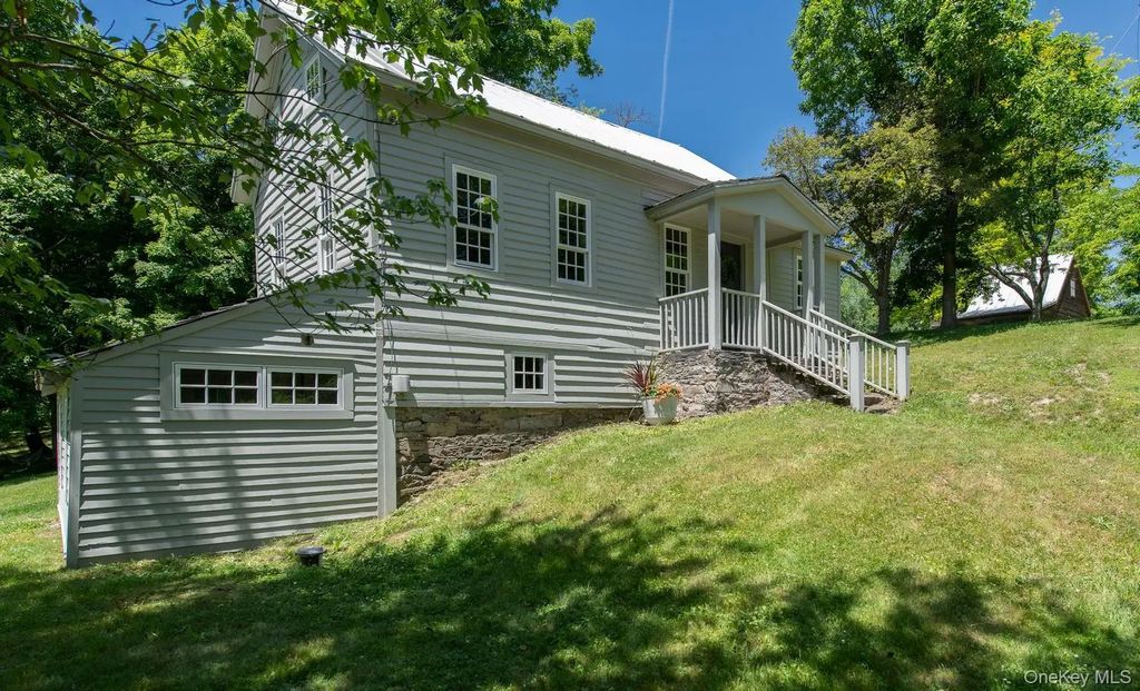 275 Pitts Road, Chatham