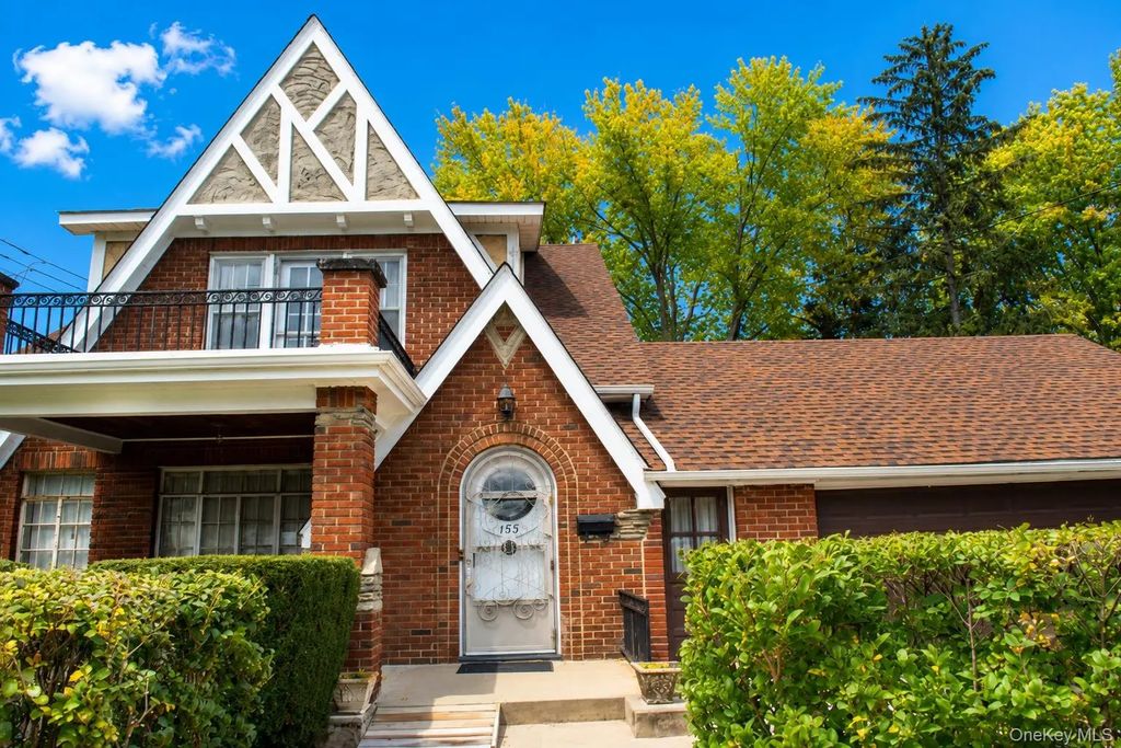 153 Wisner Avenue, Middletown
