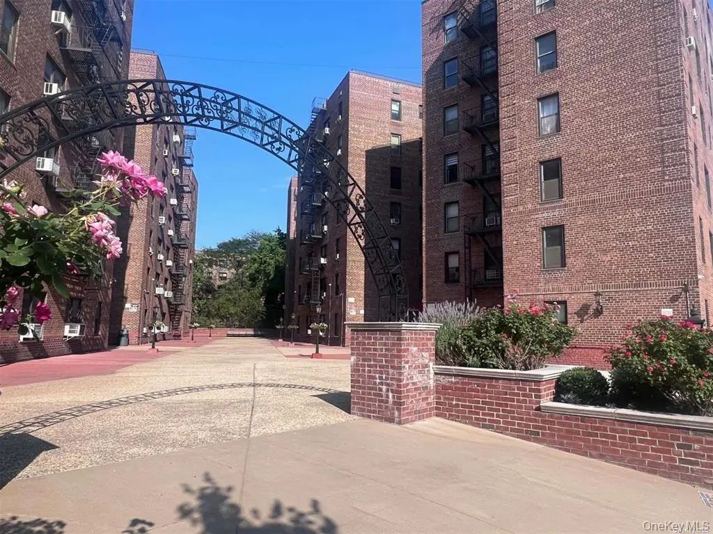 83-75 Woodhaven Boulevard # Lb10, Woodhaven
