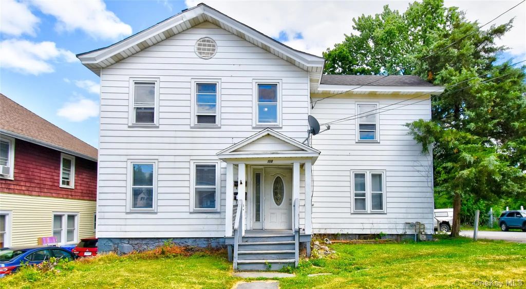 108-110 Academy Avenue, Middletown