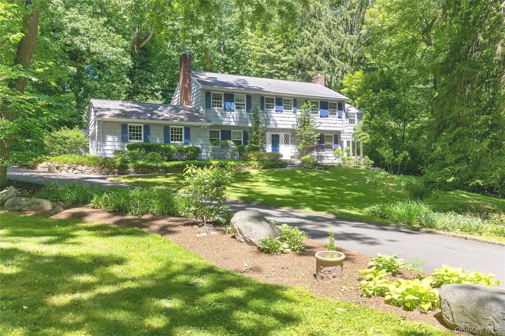 325 Birch Hill Road, Locust Valley