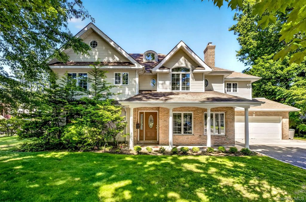60 Plymouth Road, Great Neck