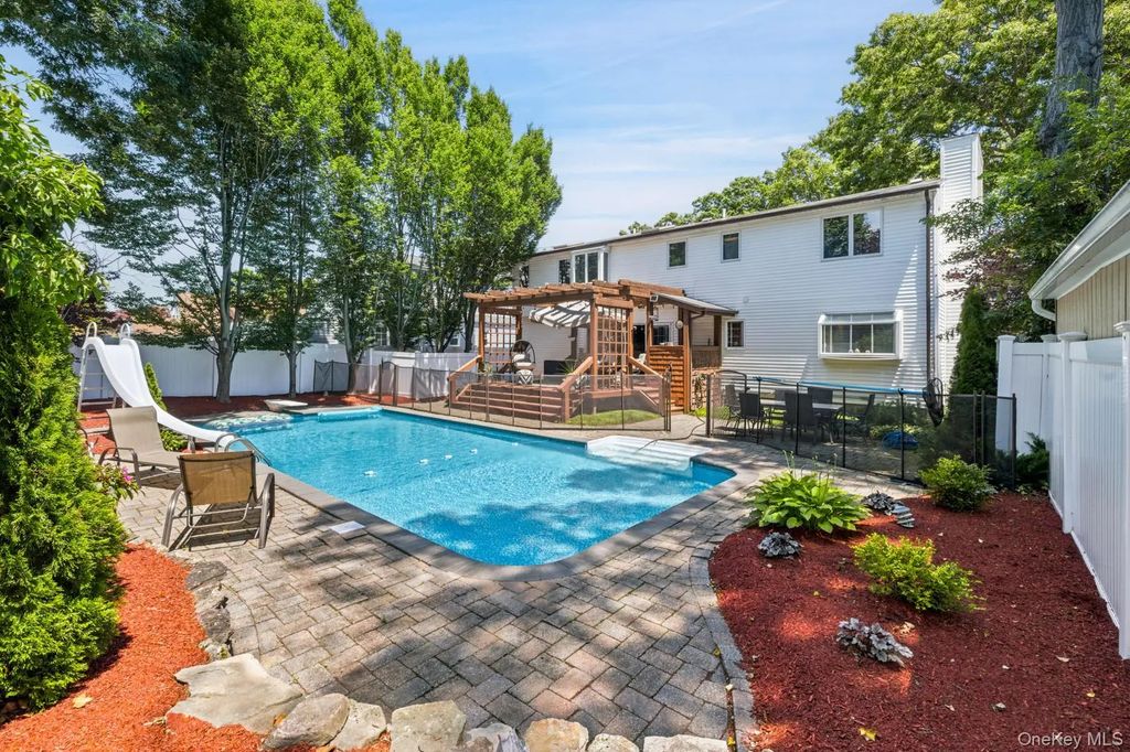 244 Grand Boulevard, Massapequa Park