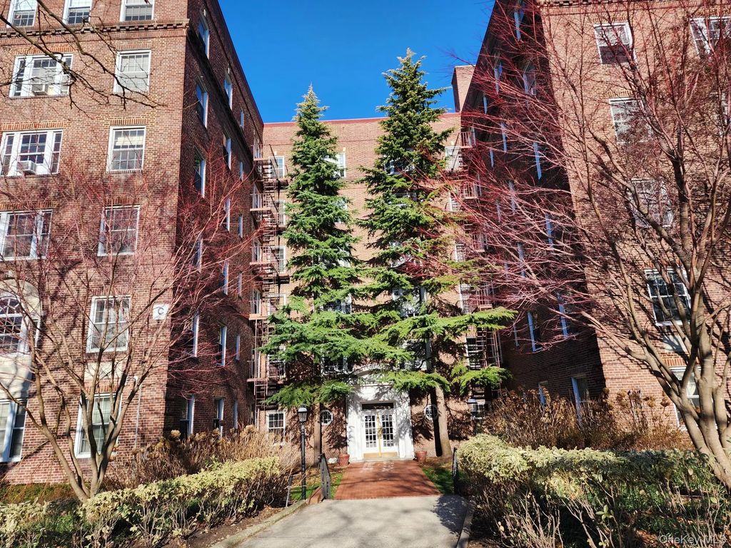 117-01 Park Lane South # C2m, Kew Gardens
