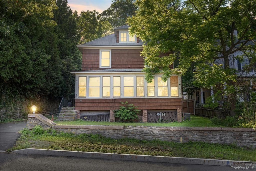 25 River Road, Nyack