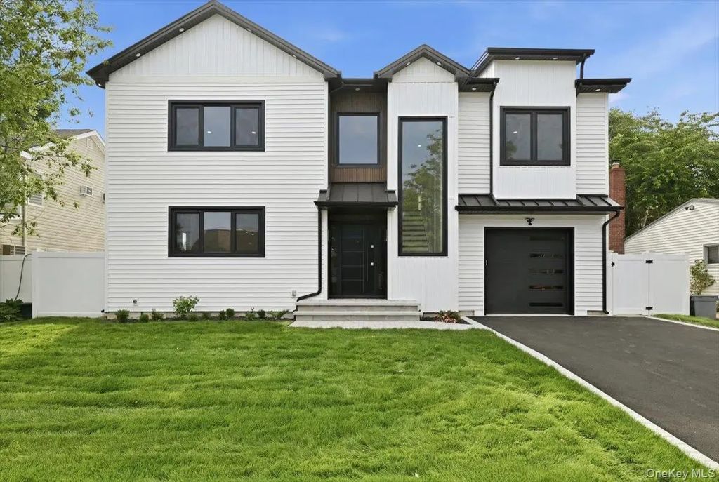 24 Middle Lane, Westbury