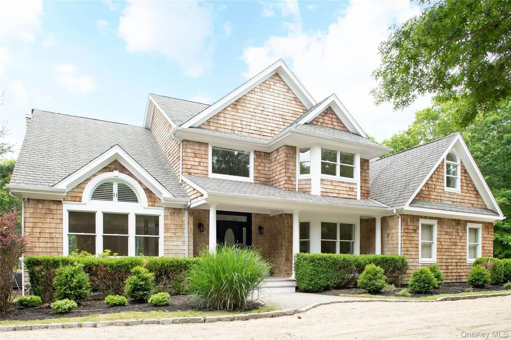 1999 Deerfield Road, Water Mill