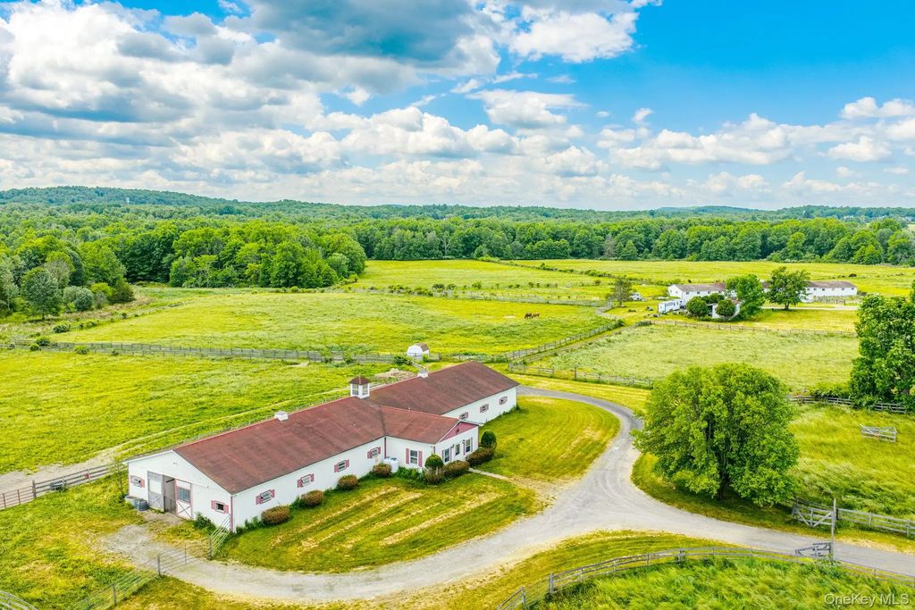 240 Drexel Drive, Pine Bush