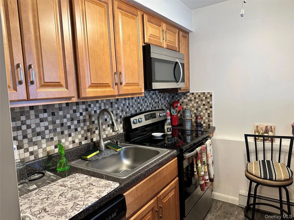 26 Peddler Hill Road # 2602, Monroe