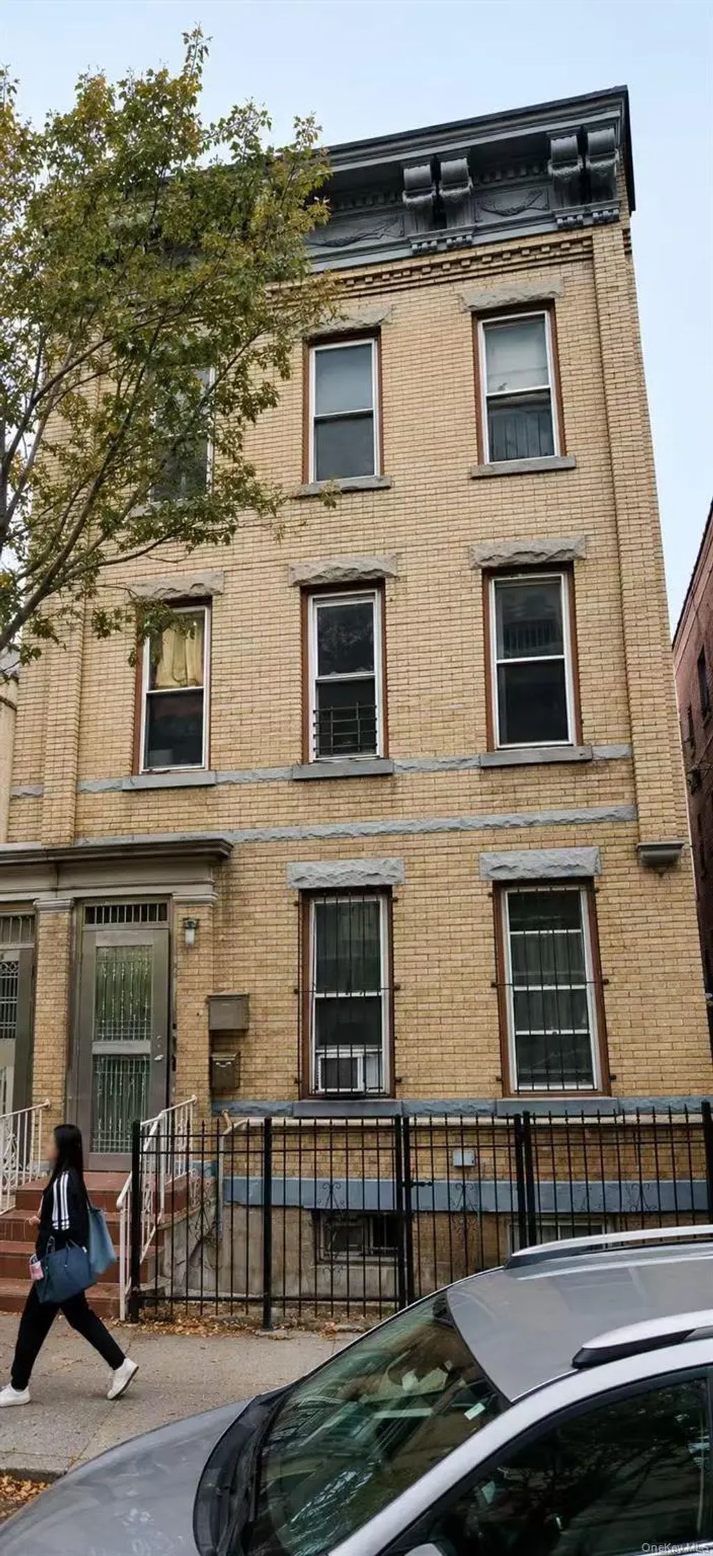 8715 Justice Avenue, Elmhurst