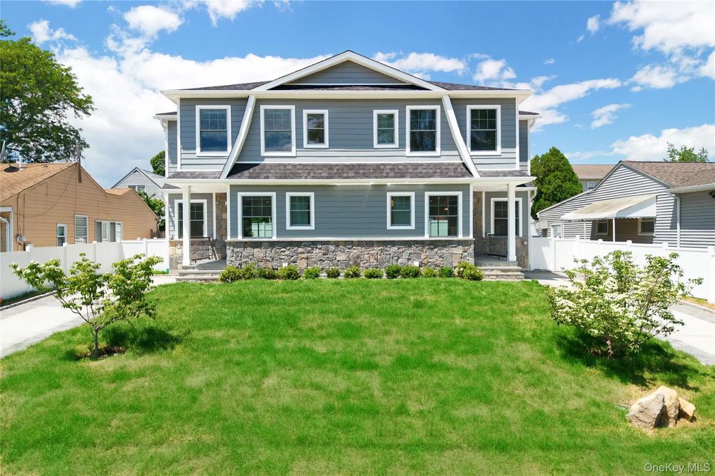 37 Corchaug Avenue # B, Port Washington