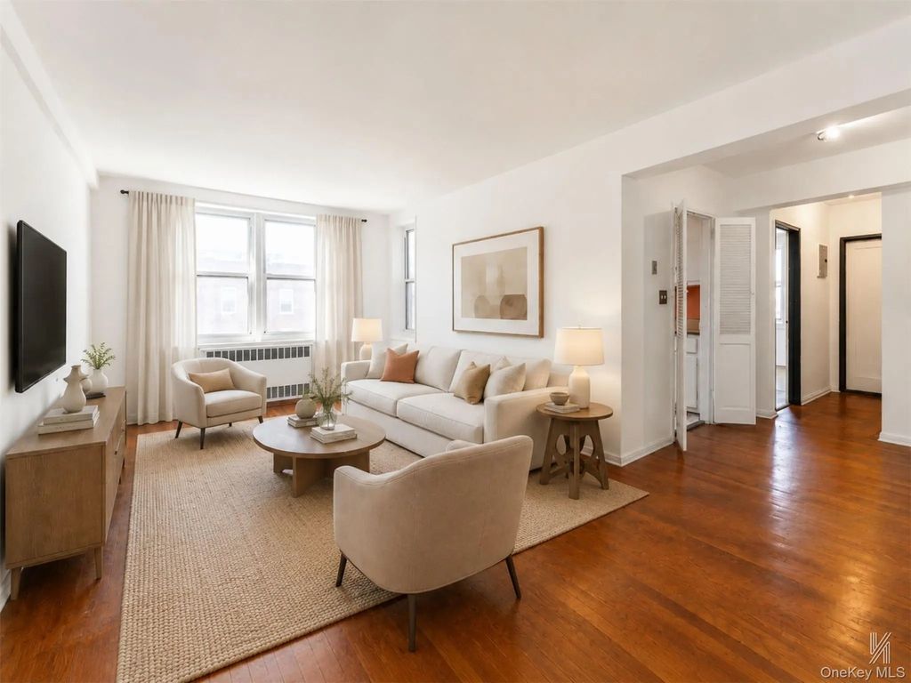 88-01 35th Avenue # 6b, Jackson Heights