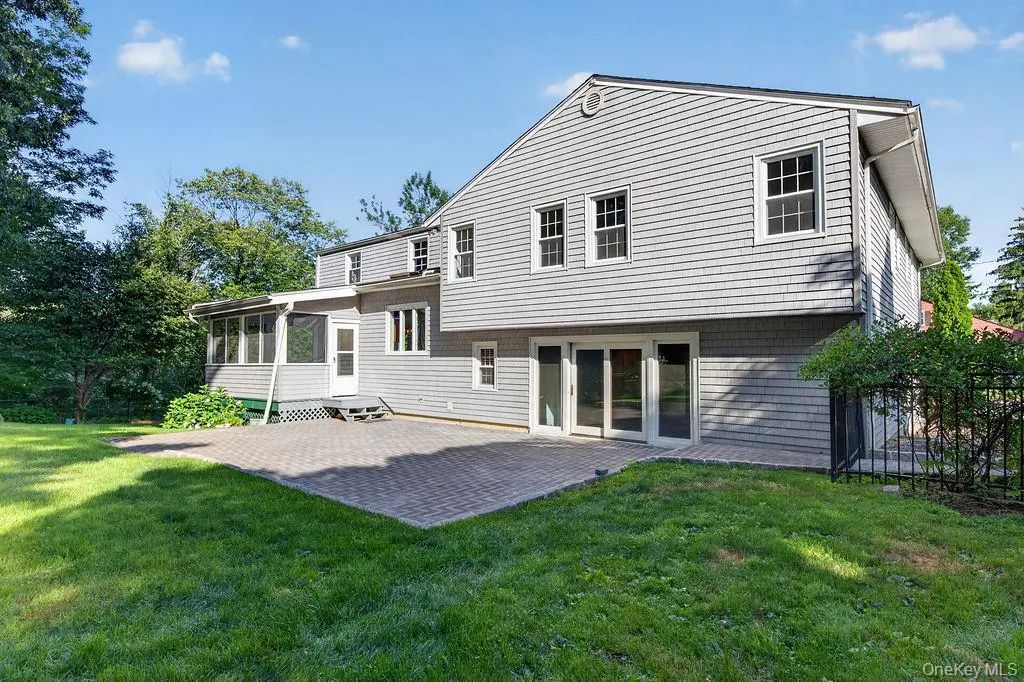 7 Stanley Road, White Plains