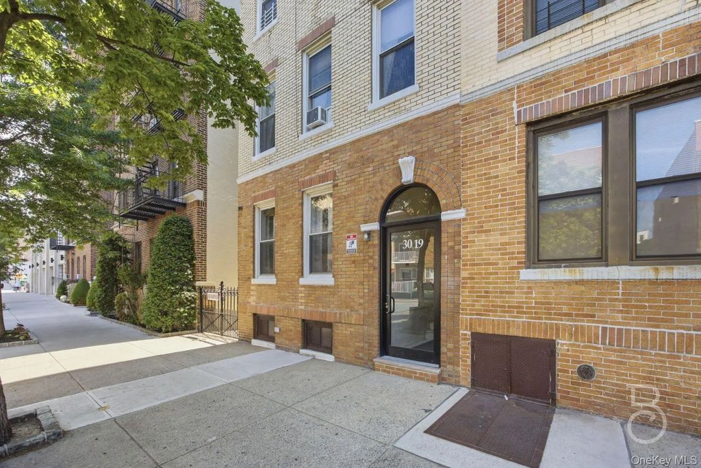 30-19 33rd Street, Astoria