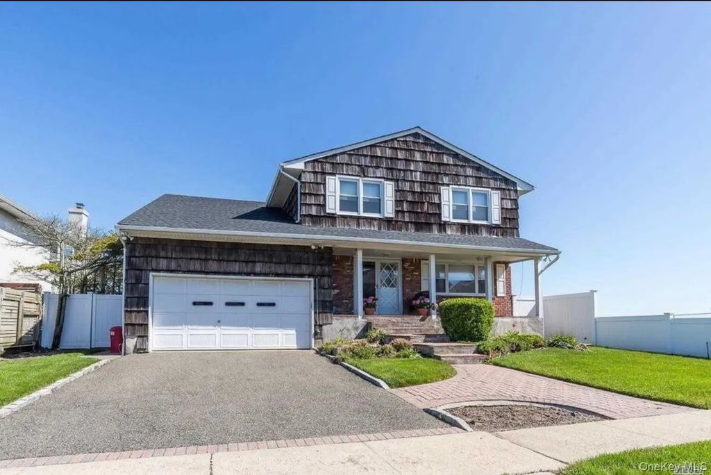 215 Scott Drive, Atlantic Beach