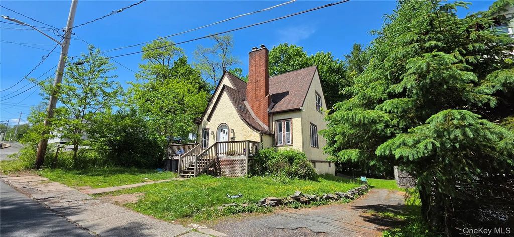 1 Hammond Street, Monticello