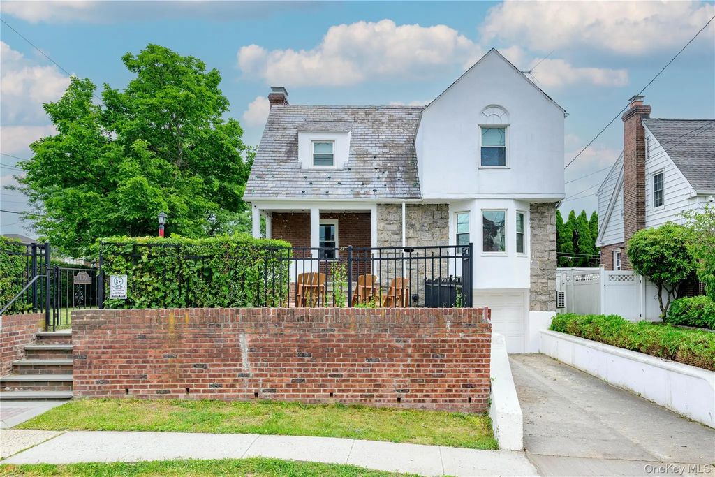 106 Dunwoodie Street, Yonkers