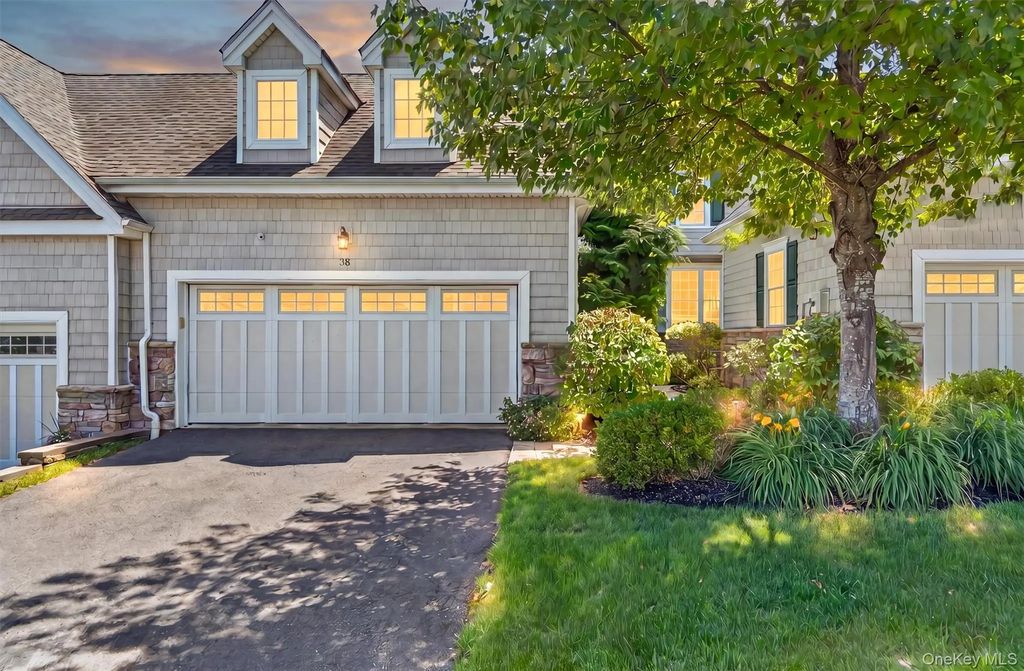 38 Pinehurst Circle, Monroe
