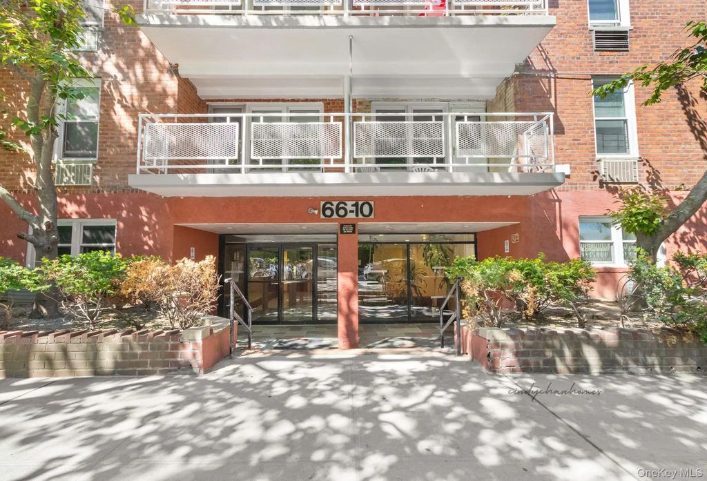 66-10 Thornton Place # 2e, Rego Park