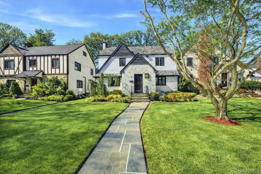 54 Vernon Parkway, Mount Vernon