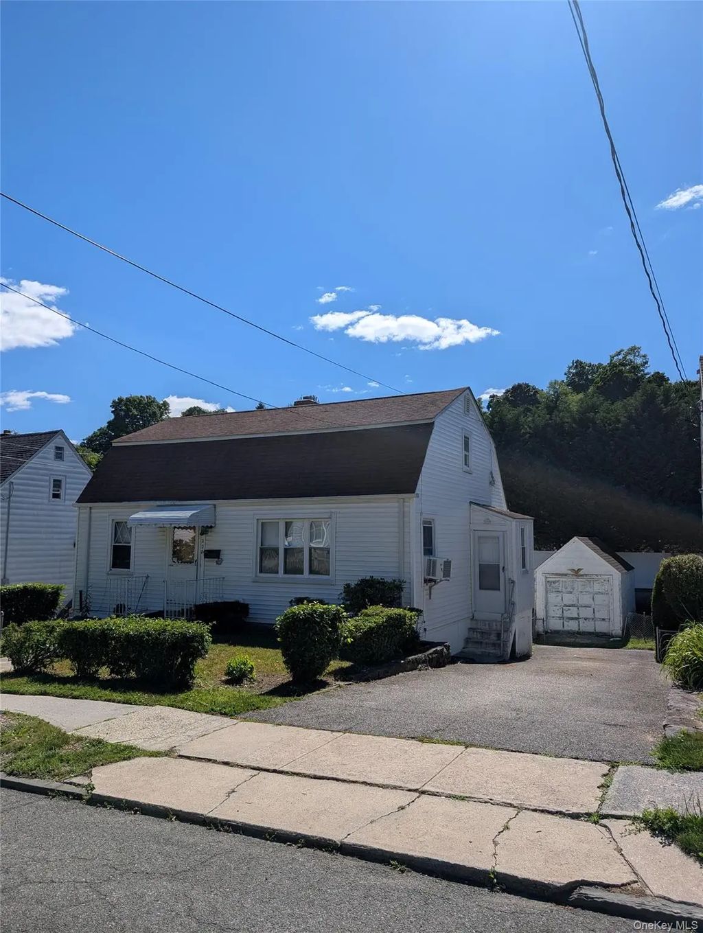 228 Morsemere Avenue, Yonkers