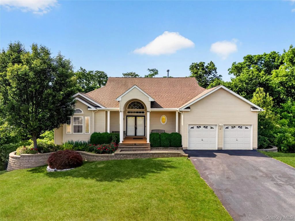 19 Ash Road, Wappingers Falls