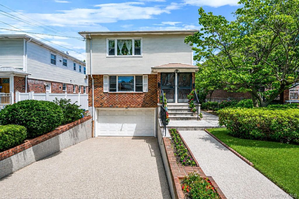 14615 27th Avenue, Flushing
