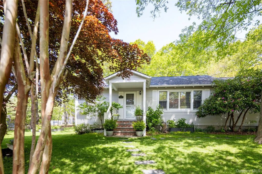 16 Bowditch Road, Shelter Island