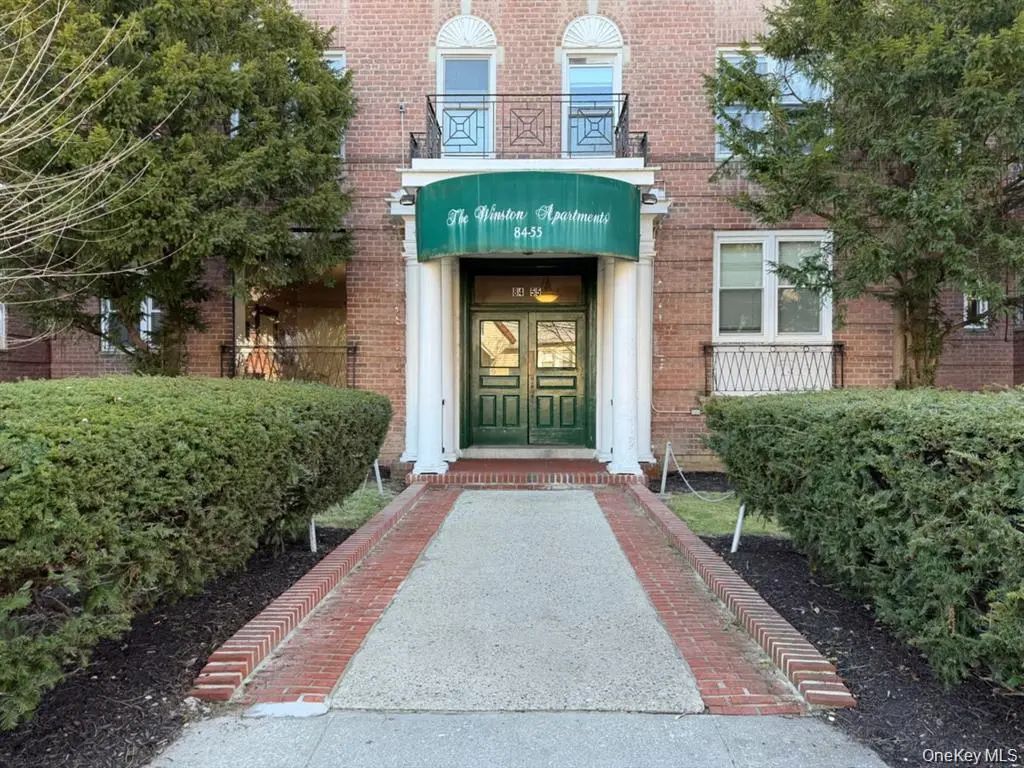84-55 Daniels Street # 5c, Briarwood