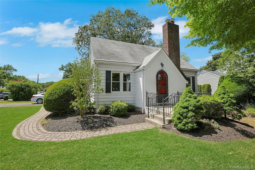 333 S Middletown Road, Nanuet