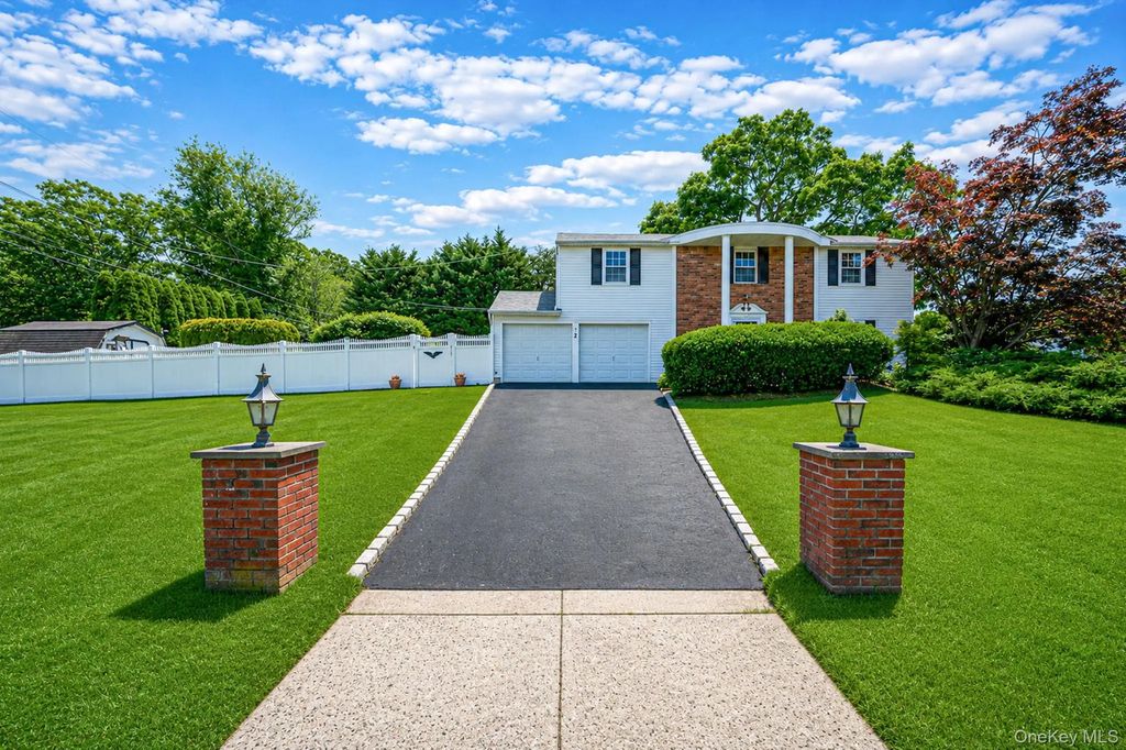 2 Barry Lane, Mount Sinai