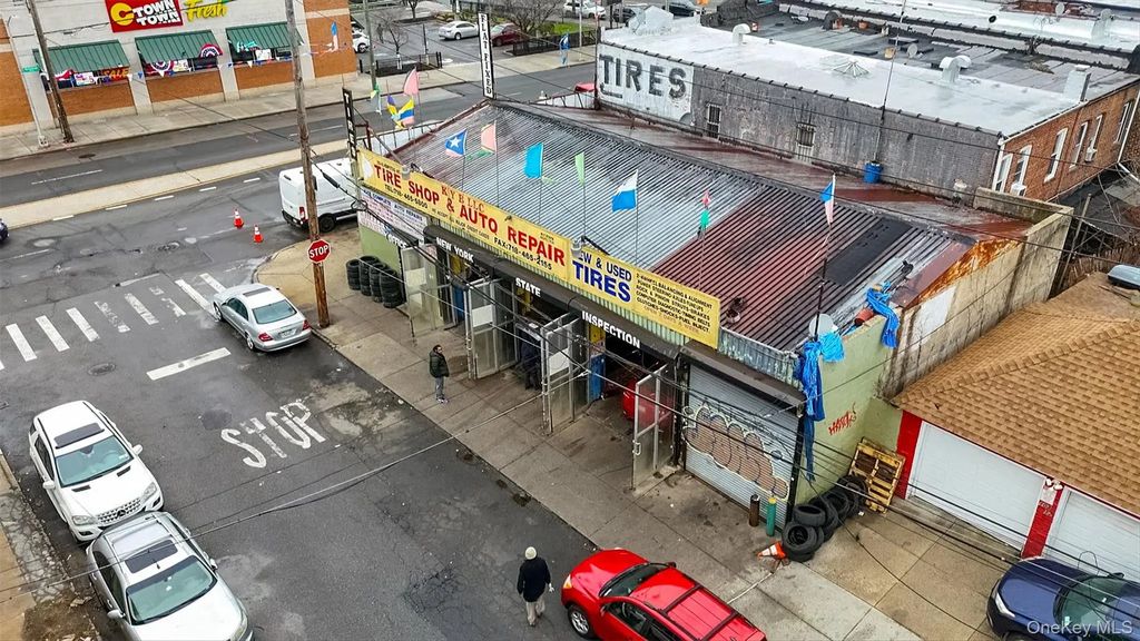 21842 Hempstead Avenue, Queens Village