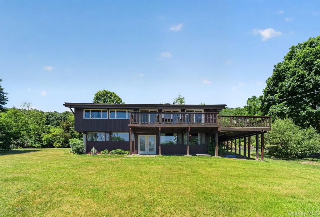 424 Laroe Road, Chester