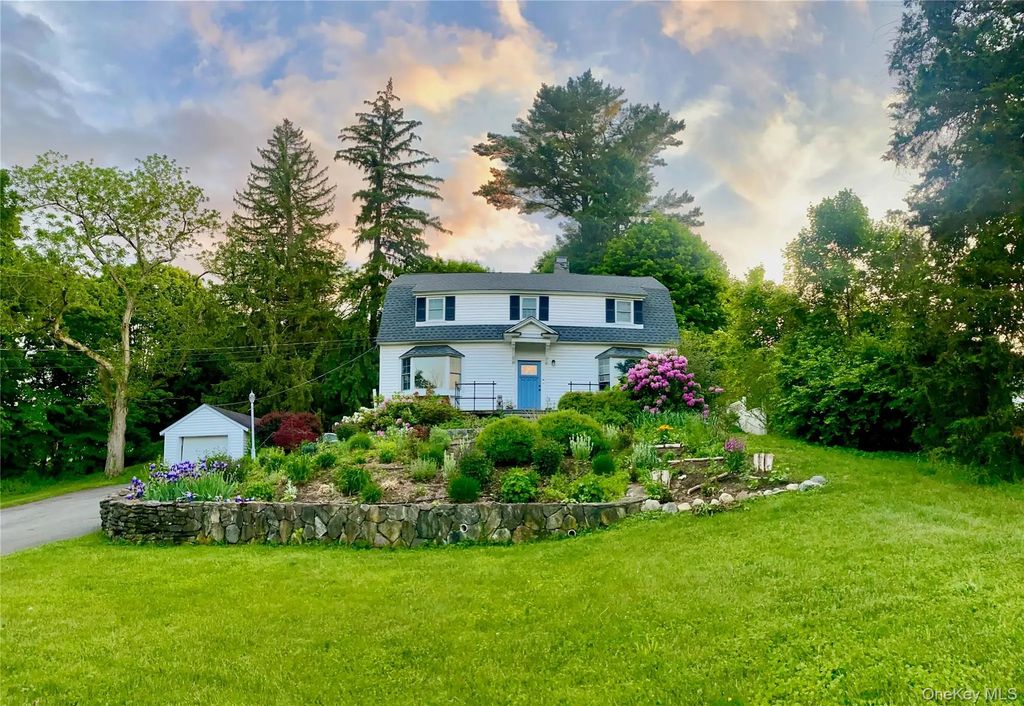 213 Peaceable Hill Road, Brewster