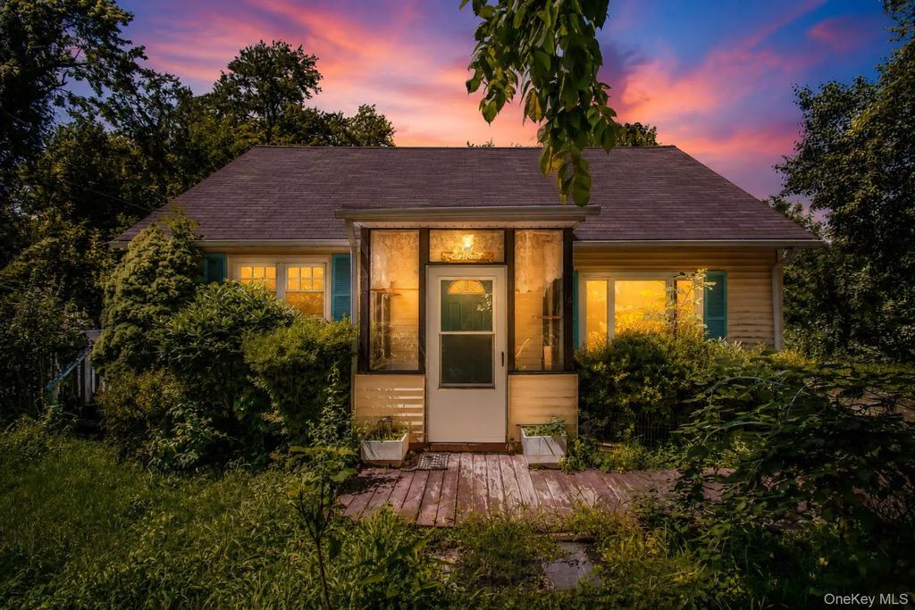 60 Higgins Trail, Monroe