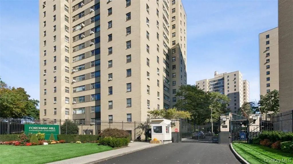 3 Fordham Hill Oval # 7b, Bronx