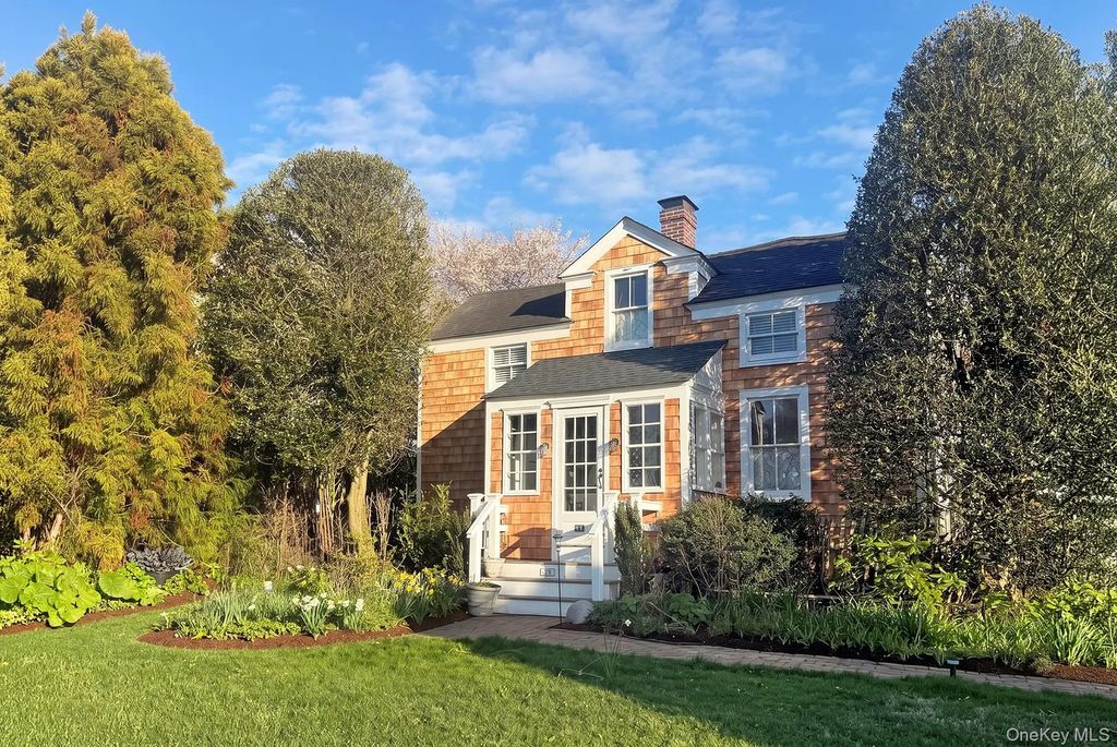 28 Bowden Square, Southampton