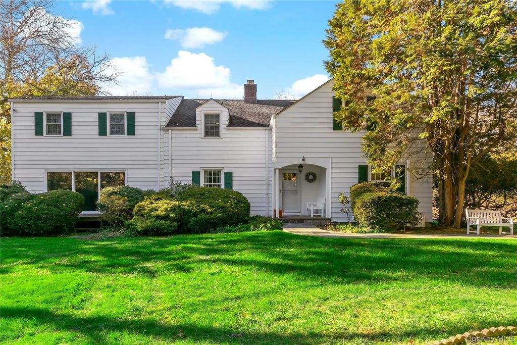 1050 Knollwood Road, White Plains