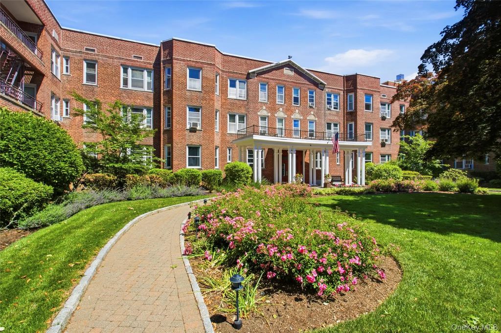 101 Old Mamaroneck Road # 3d4, White Plains