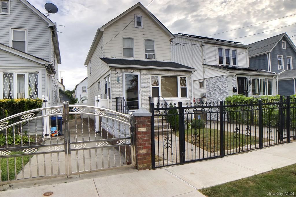 221-30 103rd Avenue, Queens Village