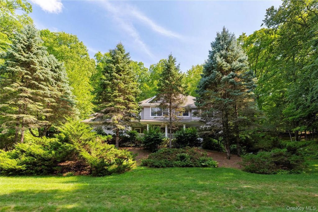 170 Watch Hill Road, Cortlandt Manor