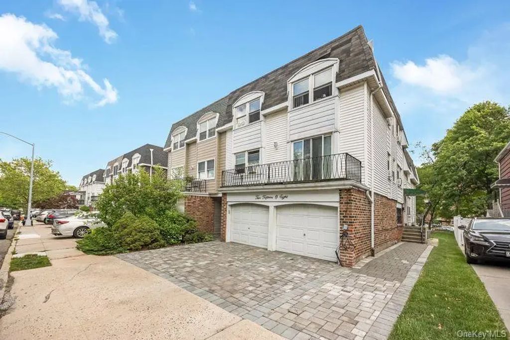 21508 23rd Road, Bayside