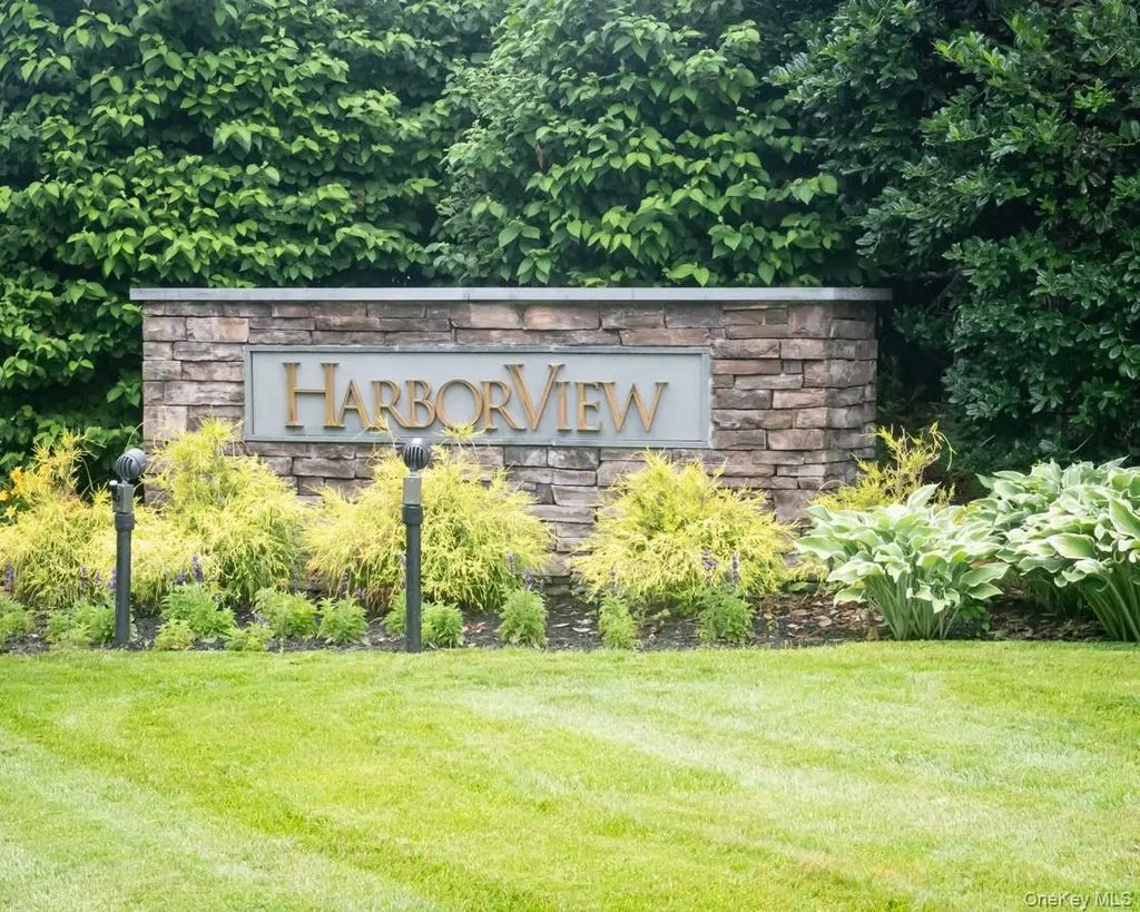 100 Harbor View Drive # 251, Port Washington