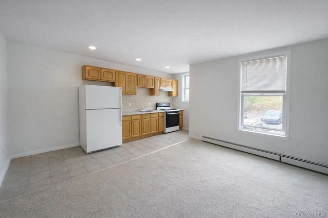 21 Stanton Corner Road # 7, Swan Lake