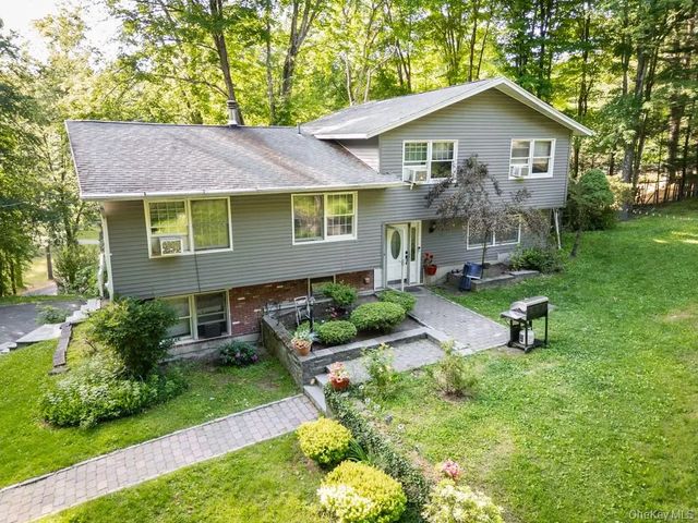 14 Englewood Terrace, Mahopac