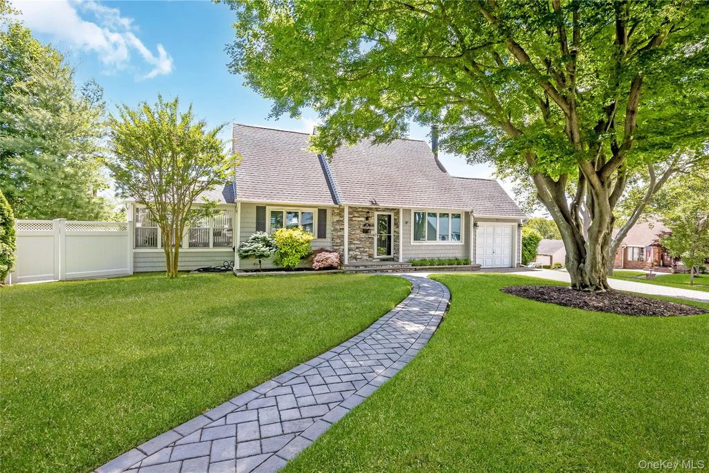 34 Ridge Road, Farmingdale