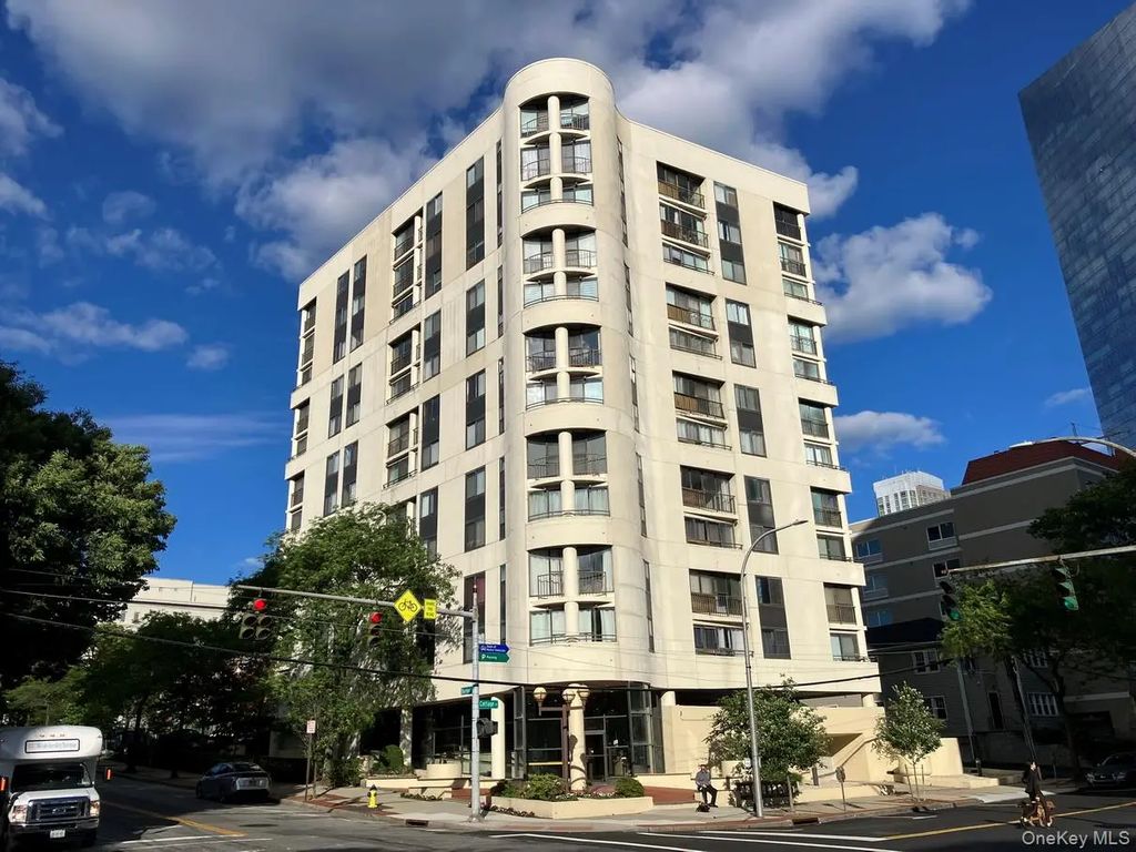 10 Cottage Place # 2e, White Plains