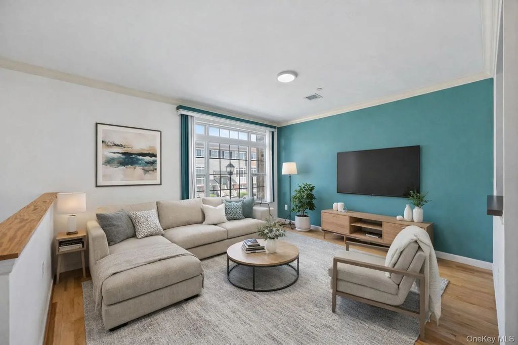 123 Heron Lane # 454, Bronx