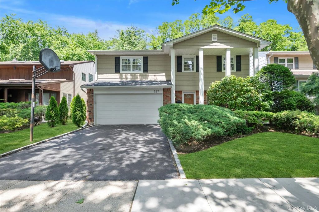 117 Soundview Drive, Port Washington
