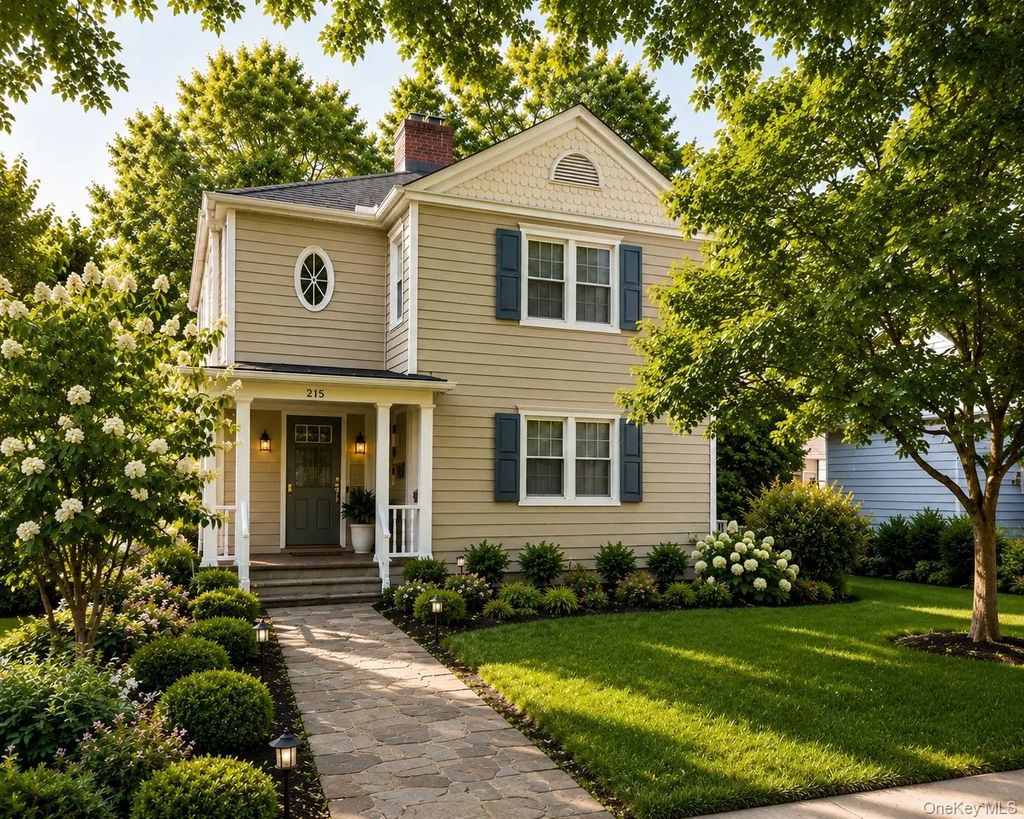 215 Seventh Avenue, Pelham